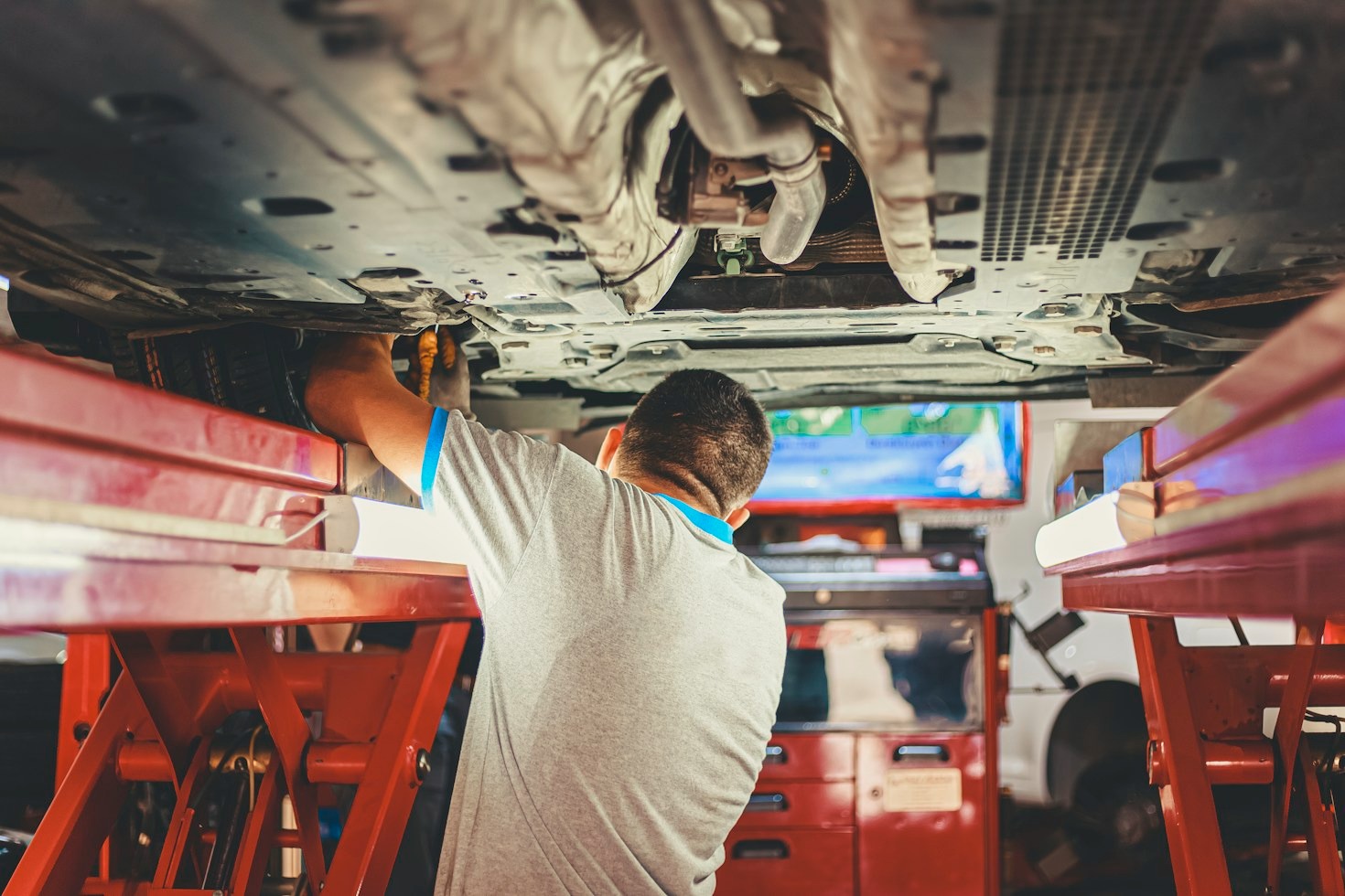 How to Properly Prep and Apply Rubberized Undercoating to Your Truck